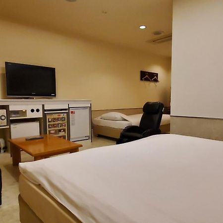 Hotel Golf Tsunashima (Adults Only) Yokohama  Exterior foto